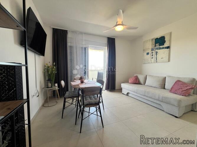 PEROJ: Stan s pogledom na more i parkingom (44 m²) - 3