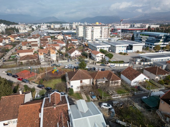 Prodajem kucu u Podgorici-Zabjelo - 3