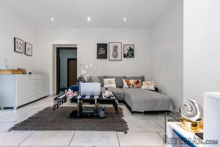 Rijeka Kantrida 55 m² – 1S+DB, terasa, podno grijanje, blizu