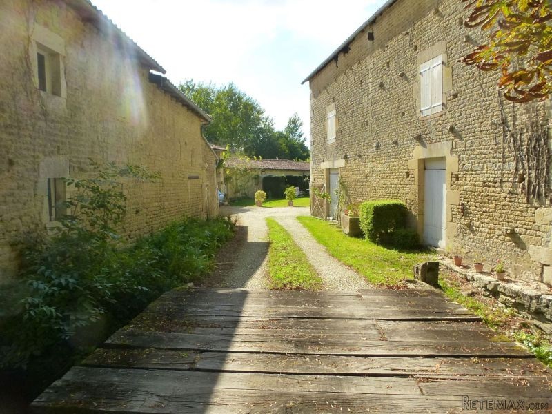 Sale Small Farmhouse Blanzay Sur..