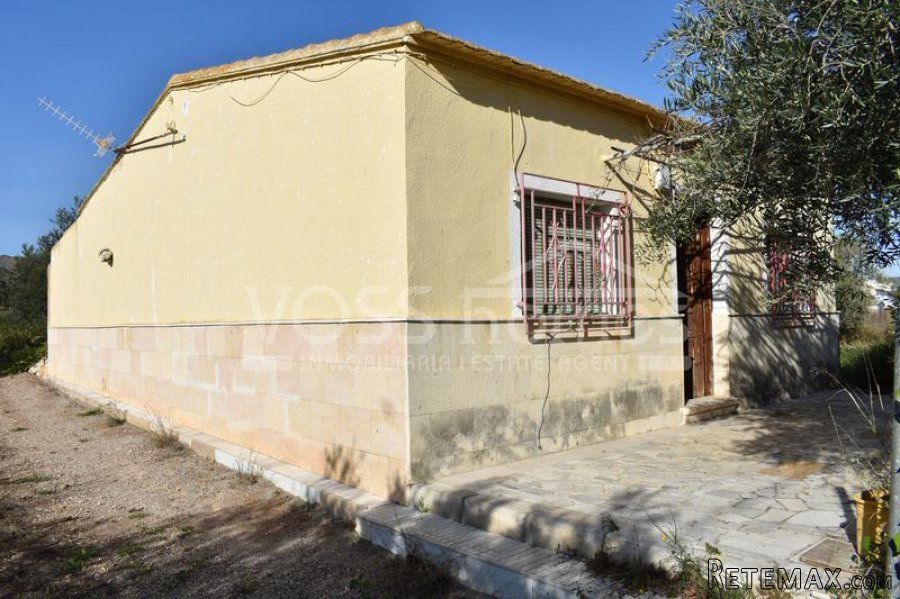 A lovely, Spanish habitable, 2 / 3 bed edge of village /.. - 4