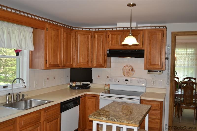 4 bedroom House For Sale: 460.. - 2
