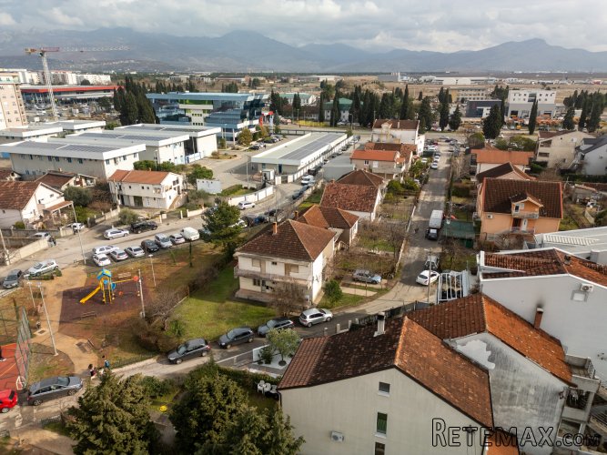 Prodajem kucu u Podgorici-Zabjelo - 9