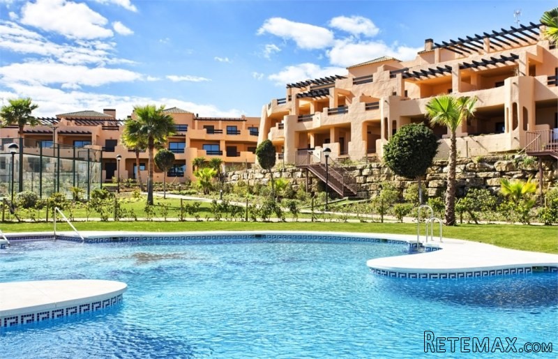 Casares, Casares, , 2 bedrooms, 185 000..