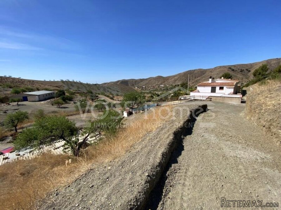 NEW LISTING TO VOSS HOMES - This is a stunning property and.. - 10