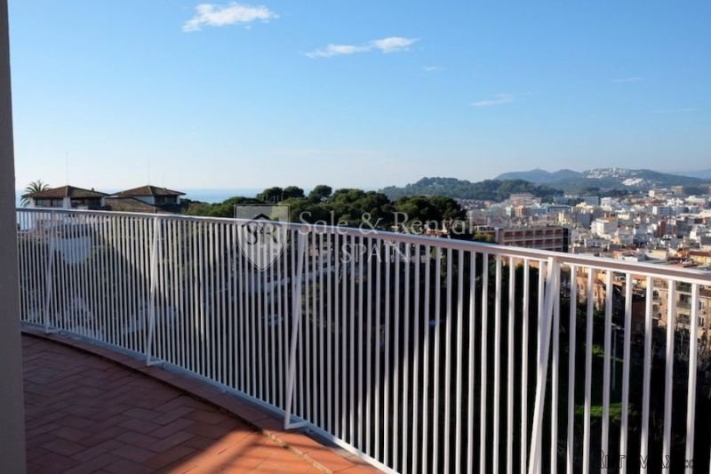 Fantastic 2 Bedroom Apartment In Lloret..