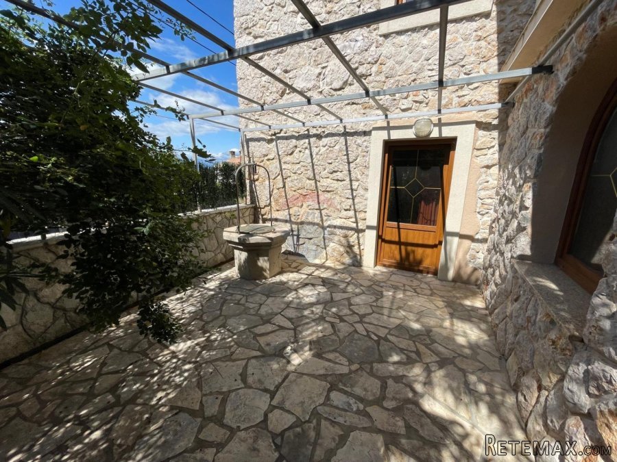 Krk, Gabonjin, autohtona kamena kuća s bazenom, 150 m2 - 5