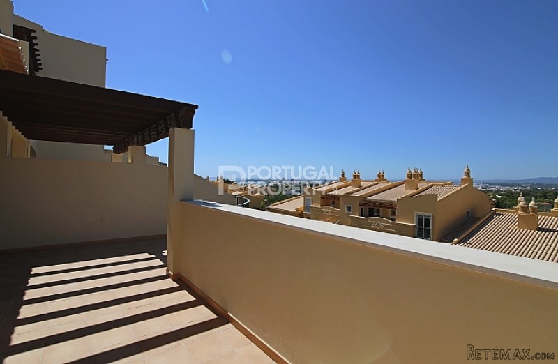 2 Bed apartment with large rooftop.. - 2