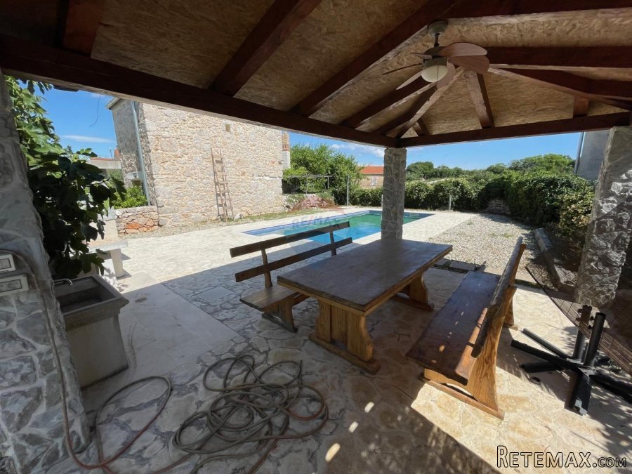 Krk, Gabonjin, autohtona kamena kuća s bazenom, 150 m2 - 9
