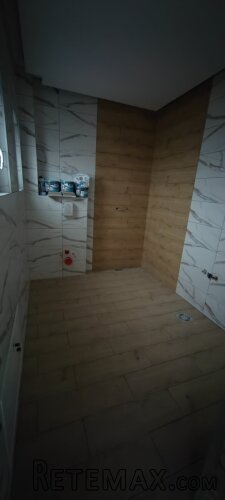 Na prodaju kuca u centru Vranica - 9