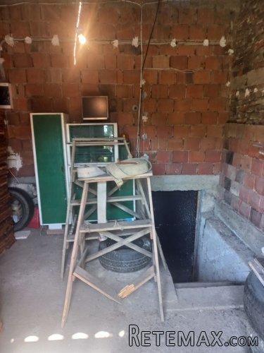 Vikendica,hladnjaca i 57ari pod vocem-Bela Crkva - 11