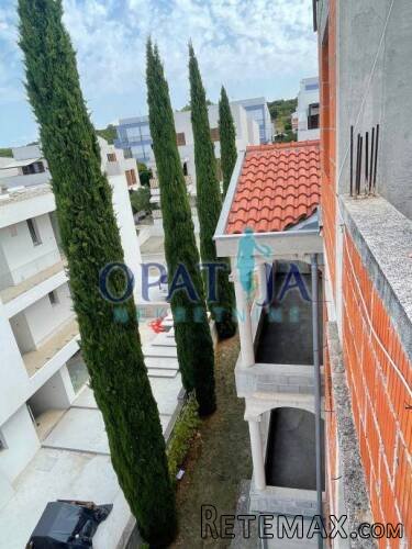 Zadar-Diklo, samostojeća kuca sa 6 apartmana nedovršena - 11