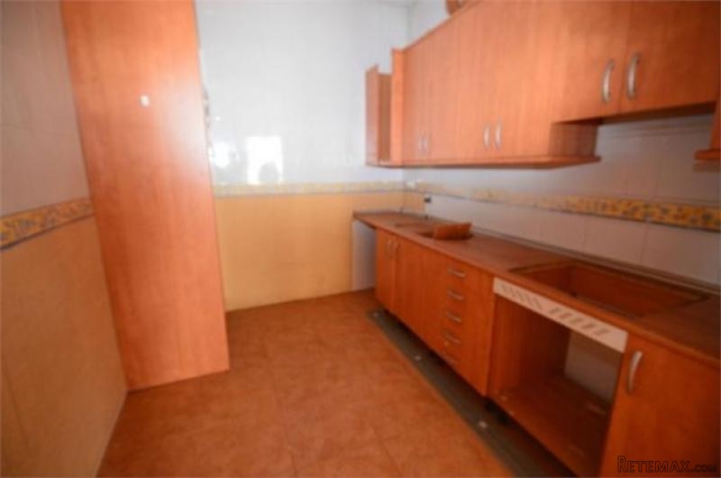 1 bedroom apartment for sale - 2