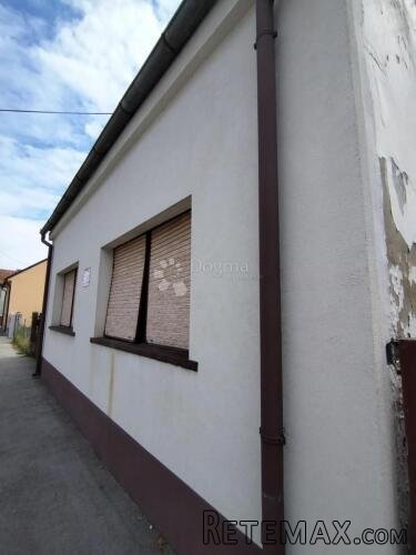 Kuća za adaptaciju u Virju–104,10 m² + garaža + gospodarska - 2