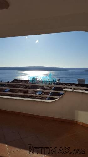 Dramalj-stan 84 m2, 3. kat, balkon s pogledom na more