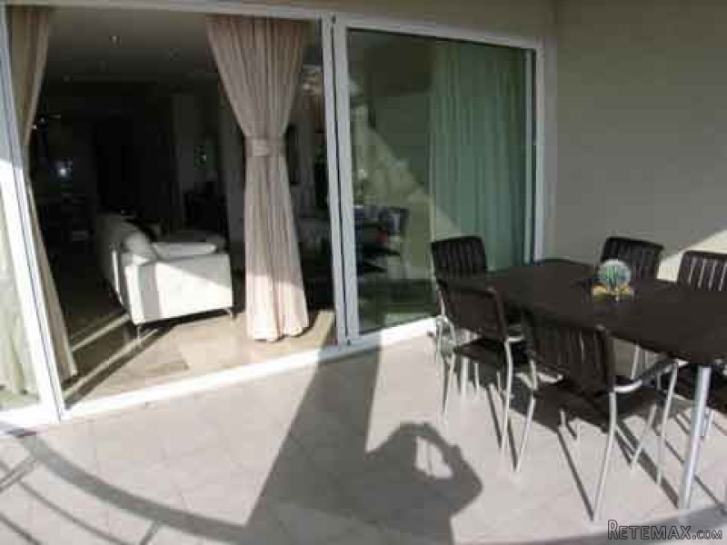 Flat, Luxurious Finish - 2