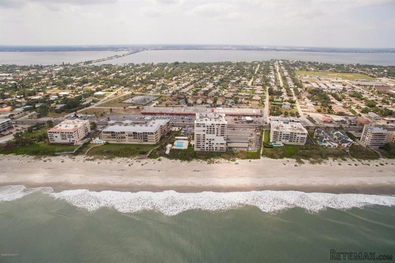 2 bedroom Flat For Sale: 877 N Highway.. - 2