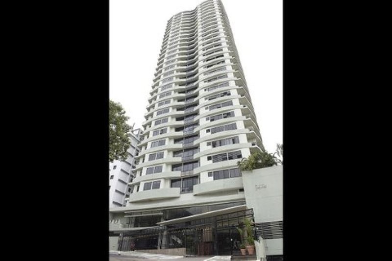 Apartment For Sale In La Cresta - One..