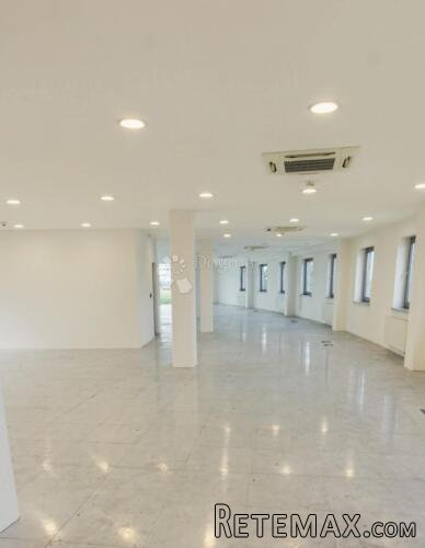 Prostran ured 500 m² u modernoj poslovnoj zgradi Buzinu