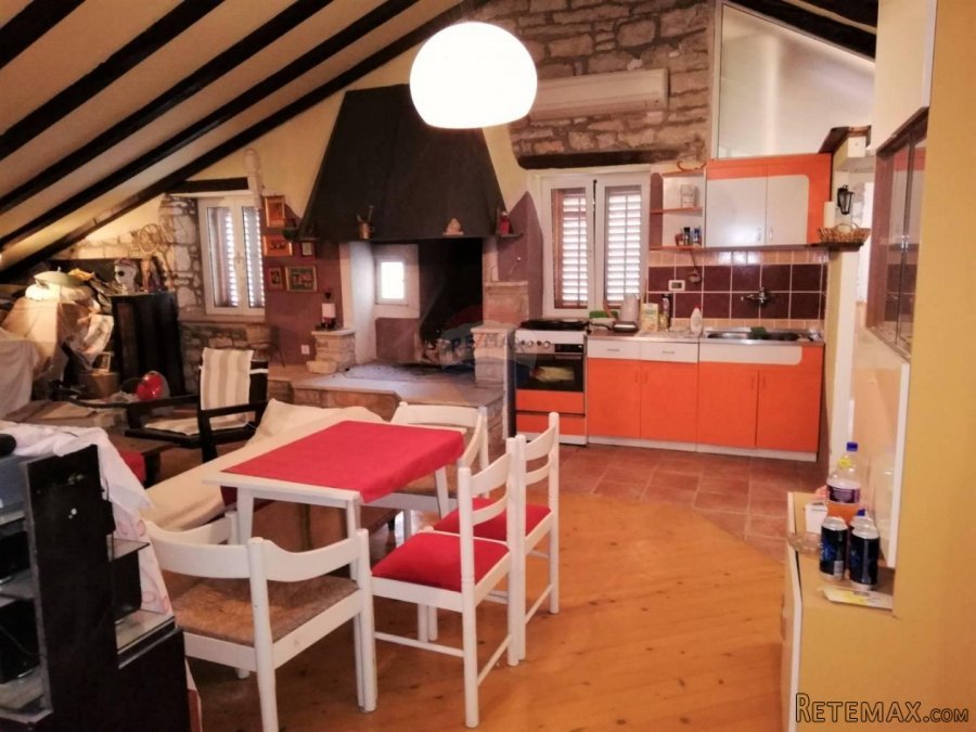 Rovinj,stari grad,ogroman stan sa terasom i pogledom na more - 2