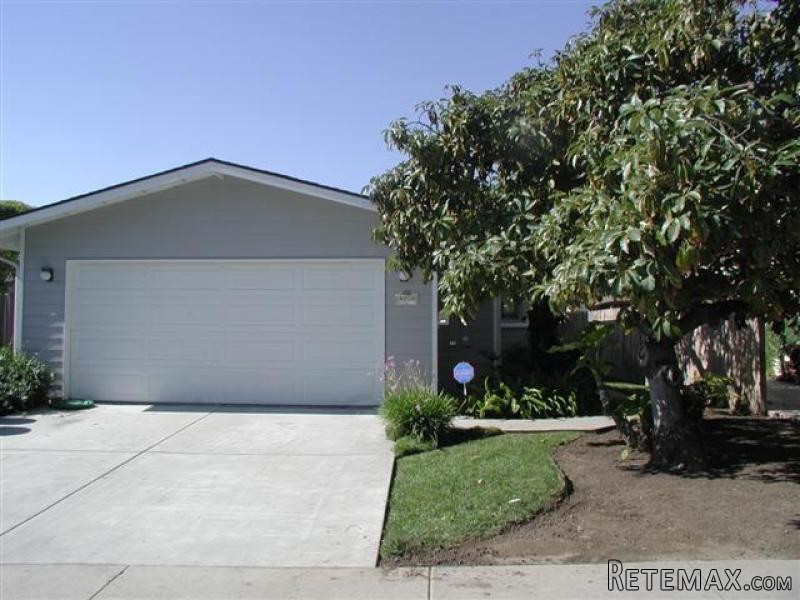 3 bedroom House For Sale: 22 S Alisos St