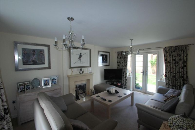 4 Bedroom Detached House - 2