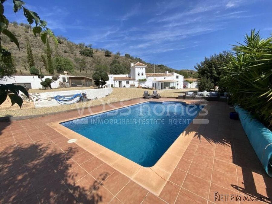 NEW & EXCLUSIVE TO VOSS HOMES. A stunningly beautiful.. - 5