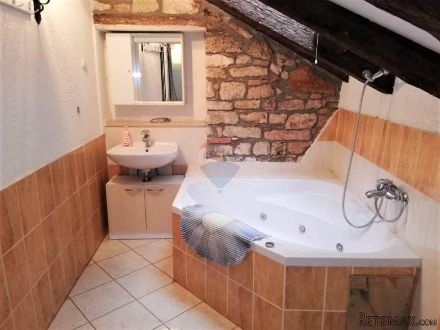 Rovinj,stari grad,ogroman stan sa terasom i pogledom na more - 5