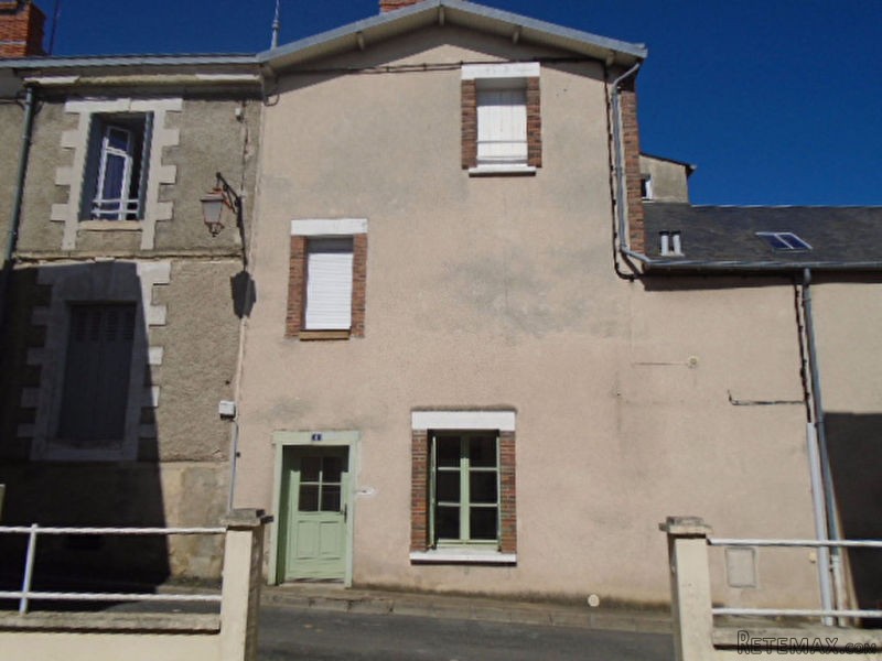 Ideal Holiday Home, House in Market Town