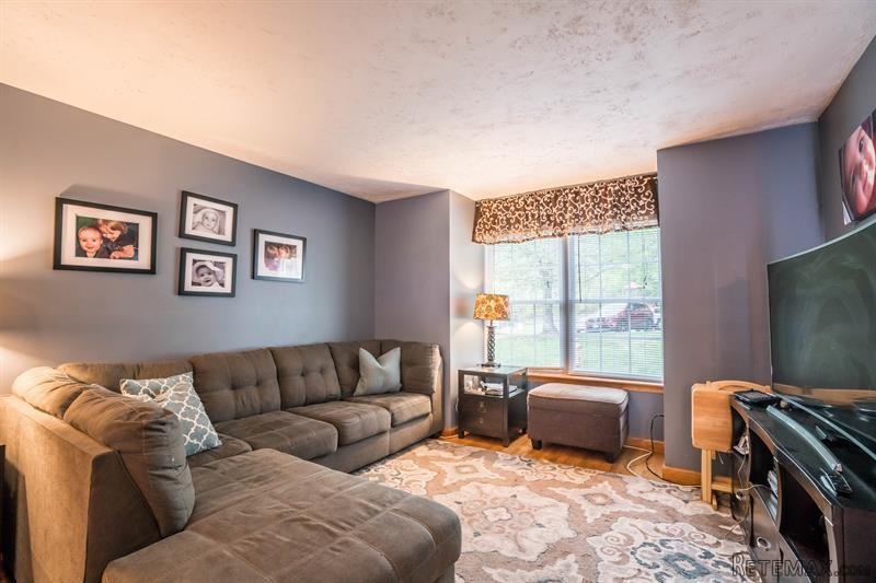 3 bedroom House For Sale: 20 Clara.. - 2