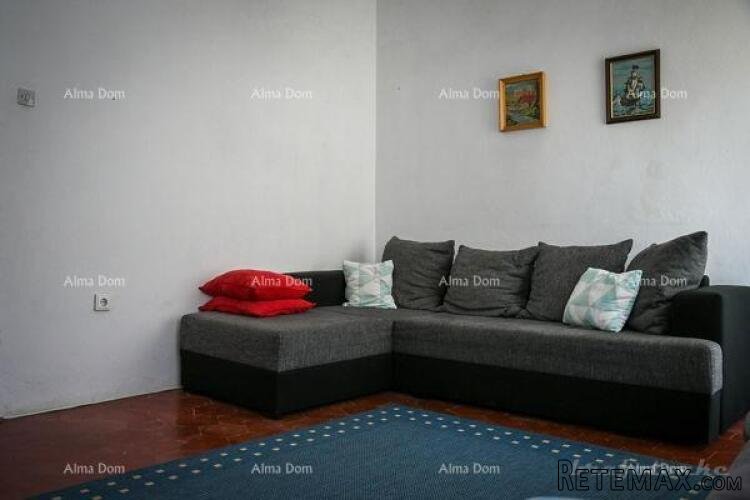 LABIN – TROSOBAN STAN S VRTOM U CENTRU GRADA – 57 m² - 2