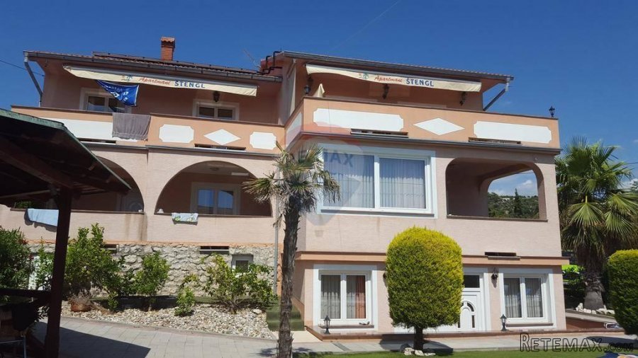RAB-kuća sa 8 apartmana - 2