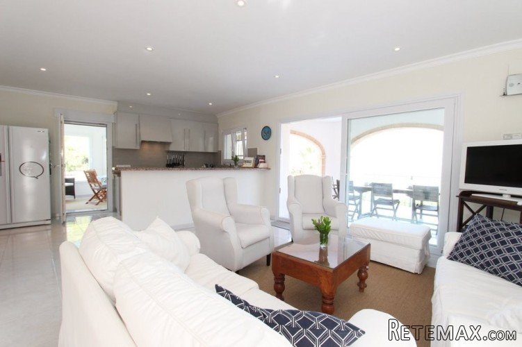 Impressive second line villa for sale in a sought after.. - 5