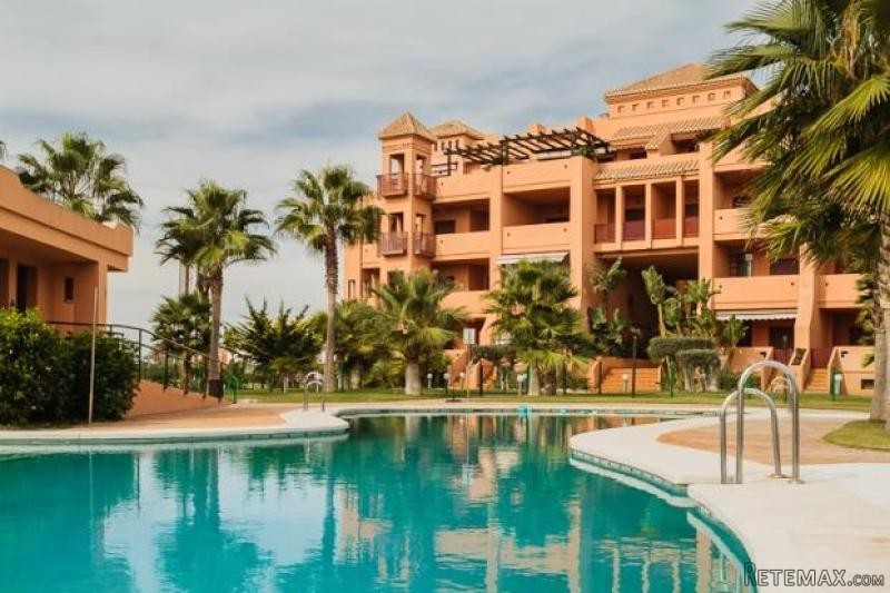 2 bedroom Apartment For Sale: Calle..