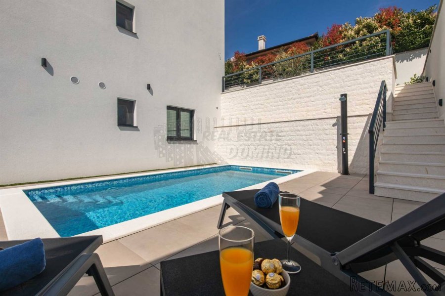 Prekrasan apartman u gradu Krku! - 9