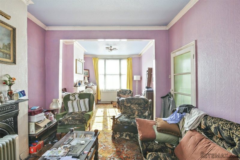 3 Bedroom House, Freehold - 2