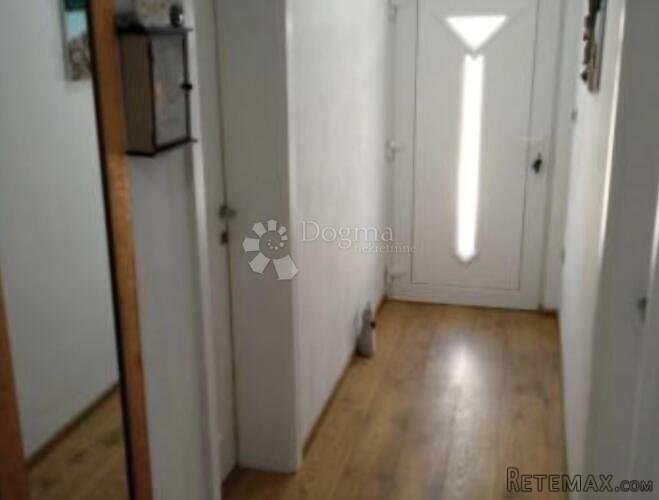 Dvosoban stan s dodatnim apartmanom, Dugi Rat - 2