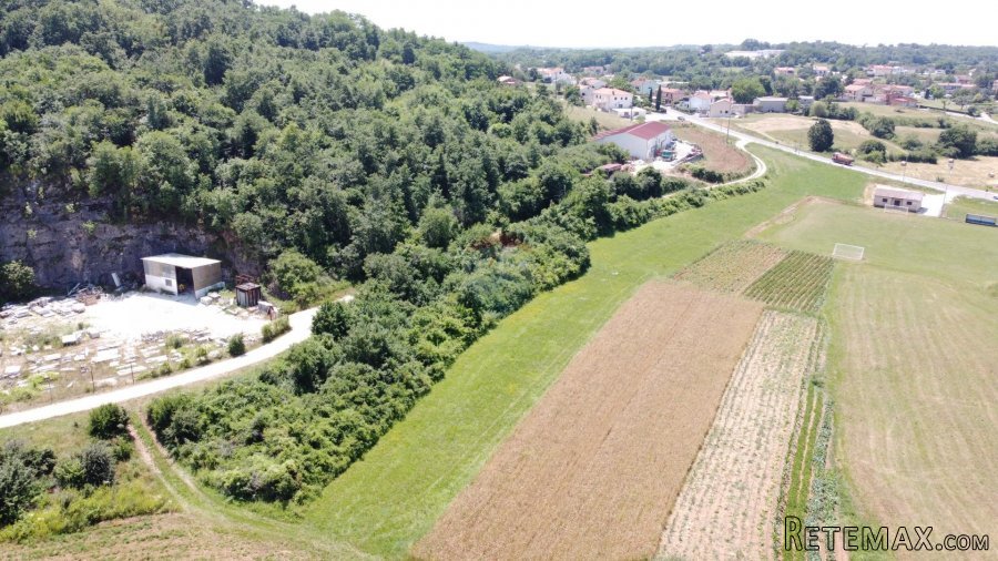 ISTRA, TRVIŽ - Građevinsko zemljište 2383 m2 - 4