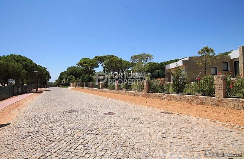 Pinhal Velho Golf plots for.. - 2