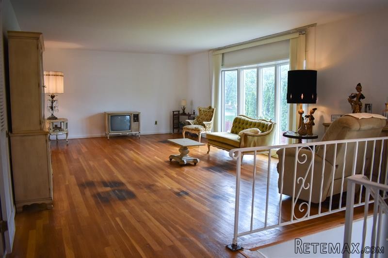 3 bedroom House For Sale: 27 Alpha.. - 2