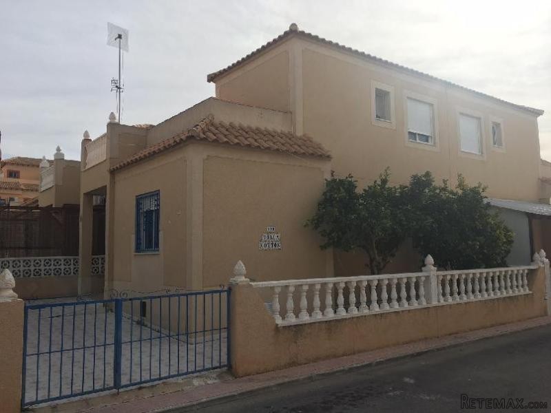 3 Bedrooms - Chalet - Alicante - For..
