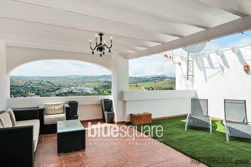 Lovely 2-bedroom 2-bathroom bungalow..