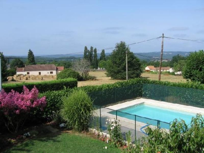 Stunning House with Swimming Pool - 2
