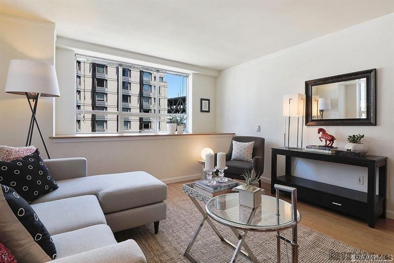 1 bedroom House Share For Sale: 400.. - 2