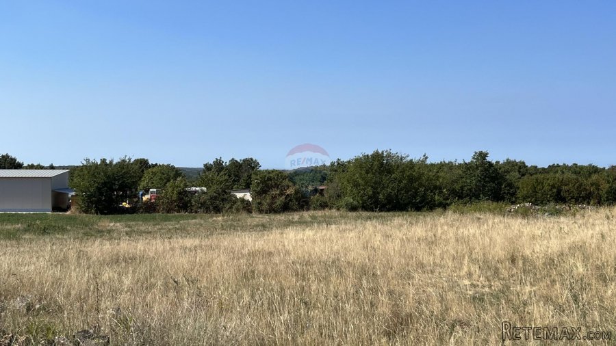 Sveti Lovreč - okolica, građevinsko i poljoprivredno zemljiš - 2