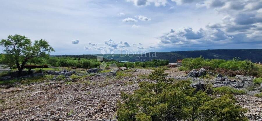 GRAĐEVINSKO ZEMLJIŠTE S POGLEDOM NA MORE, okolica Labina - 3