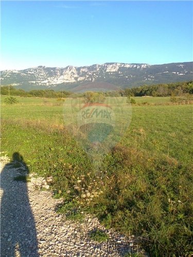KRŠAN - CENTAR - GRAĐEVINSKI TEREN - 4.879 m2 - 3 KM OD MOR - 3