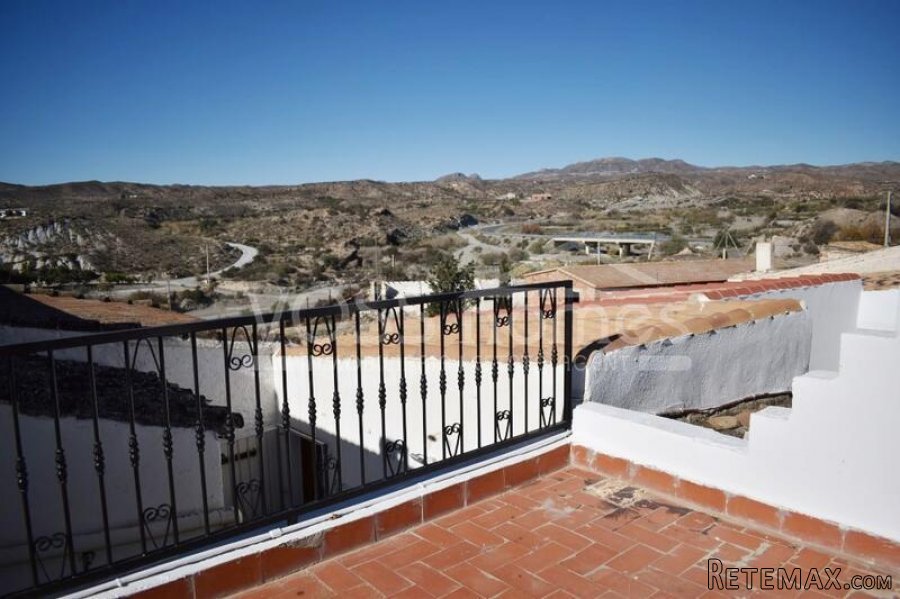 RENT TO BUY OPTION AVAILABLE. A spacious, 120m2.. - 3