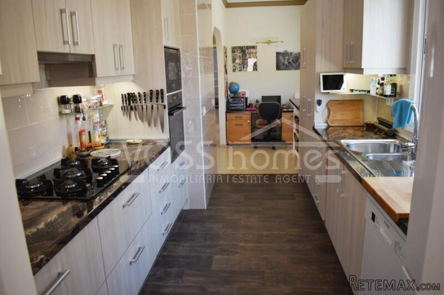 RESERVED/ SALE AGREED WITH VOSS HOMES - An immaculately.. - 3