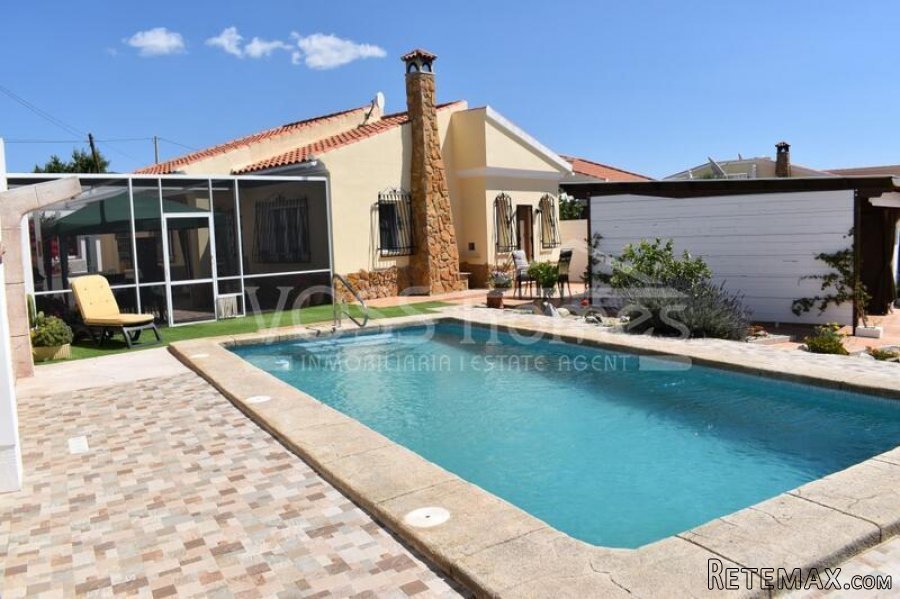 RESERVED/ SALE AGREED WITH VOSS HOMES - An immaculately.. - 4
